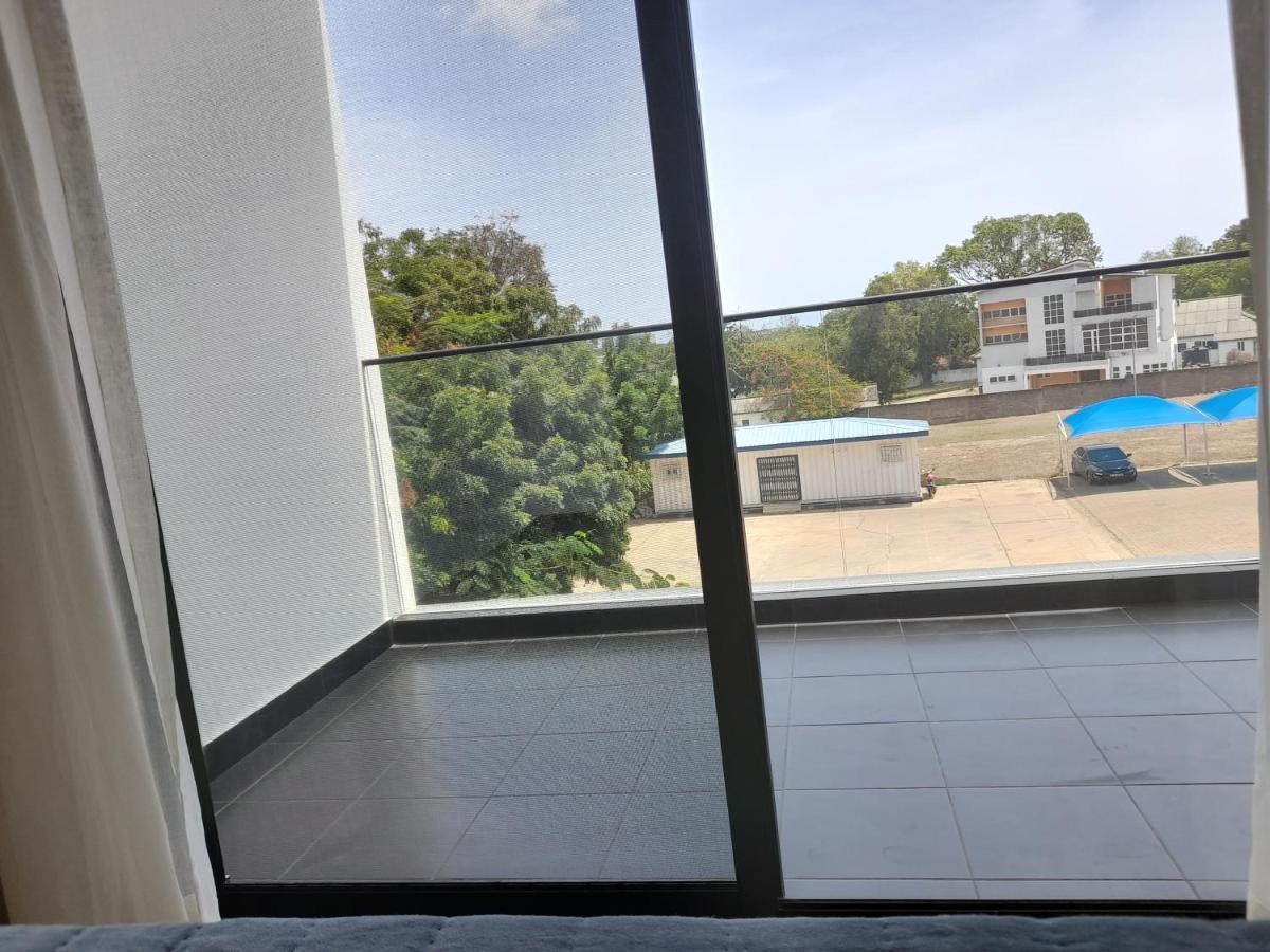 Embassy Gardens Studio Akra Dış mekan fotoğraf