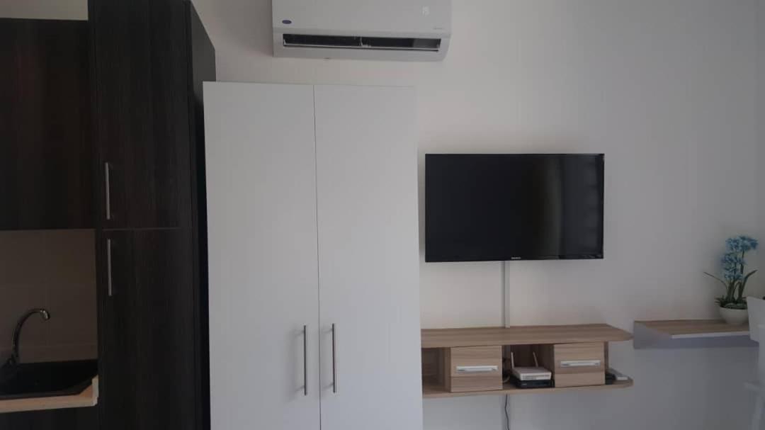 Embassy Gardens Studio Akra Dış mekan fotoğraf