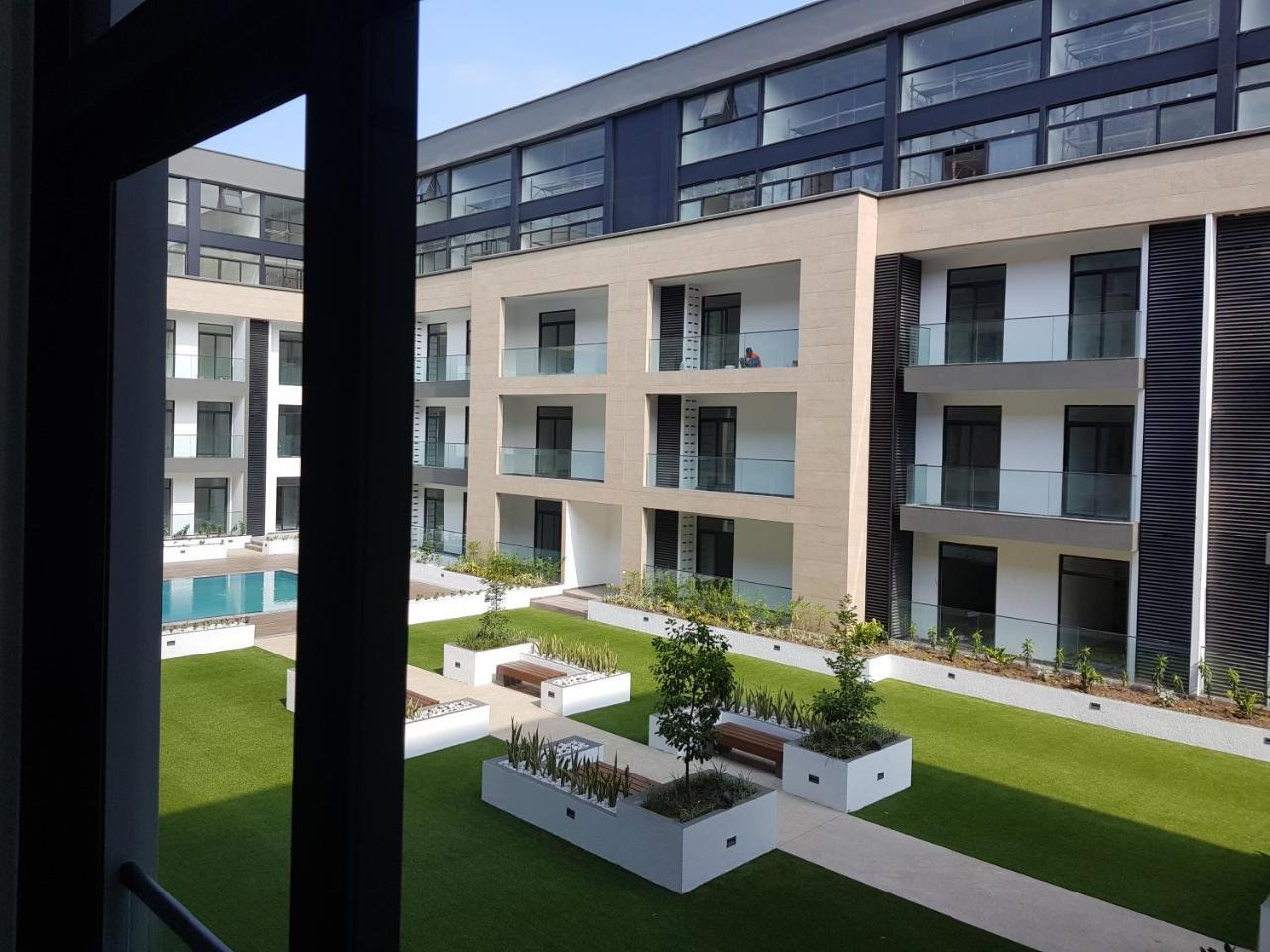 Embassy Gardens Studio Akra Dış mekan fotoğraf