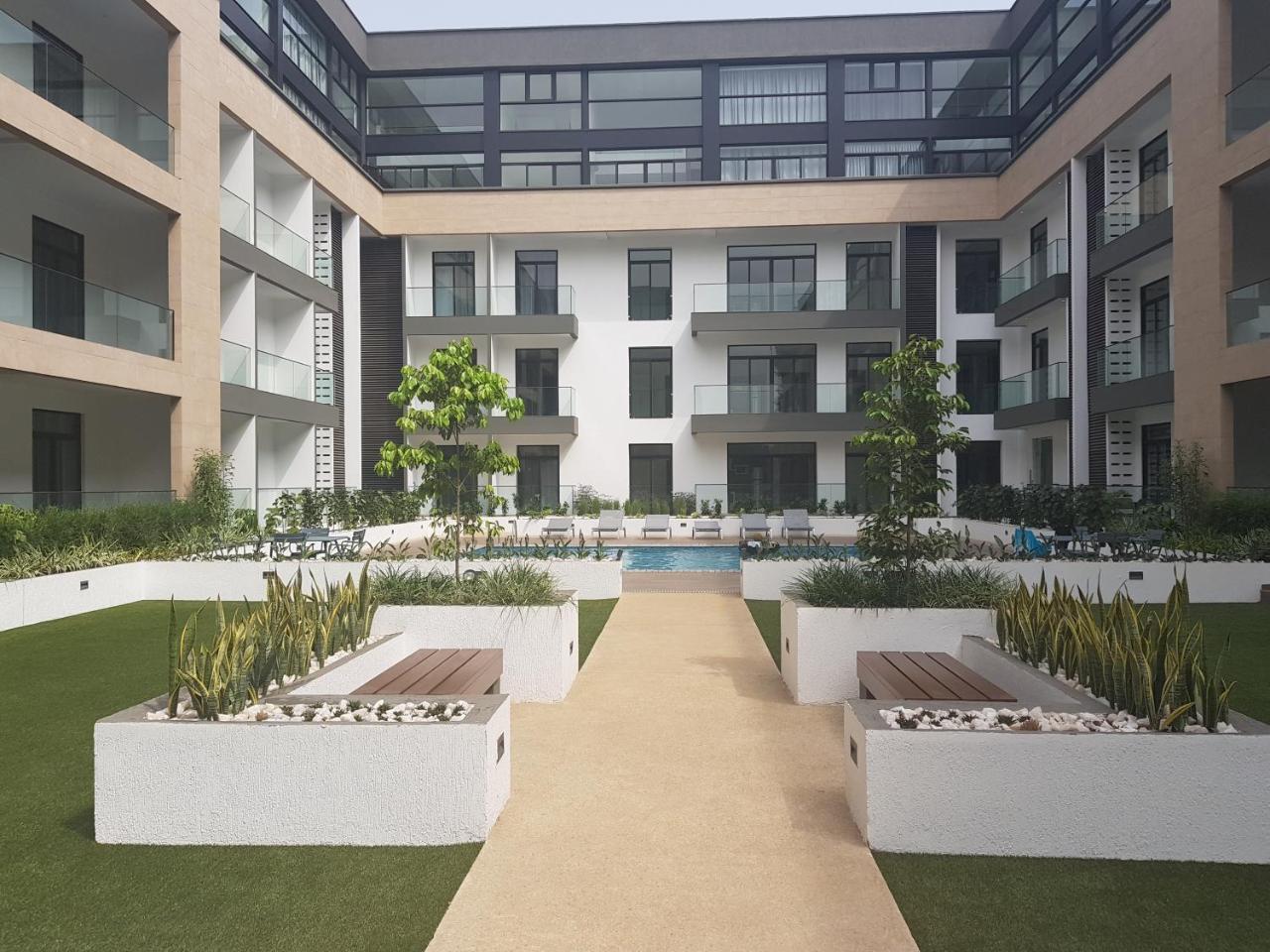 Embassy Gardens Studio Akra Dış mekan fotoğraf