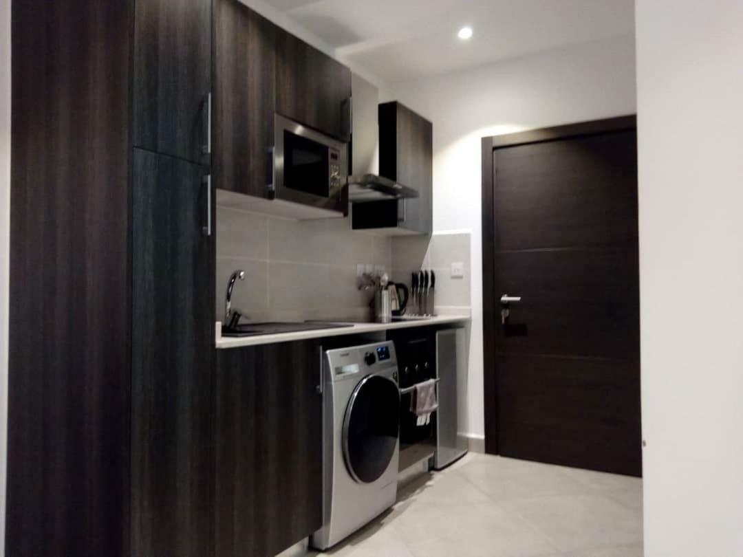 Embassy Gardens Studio Akra Dış mekan fotoğraf